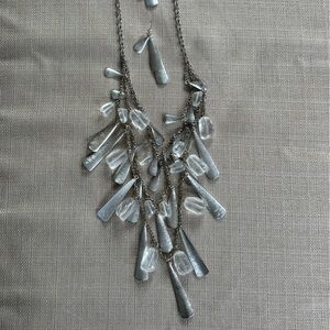 Elegant Silver Necklace with Matching Earrings